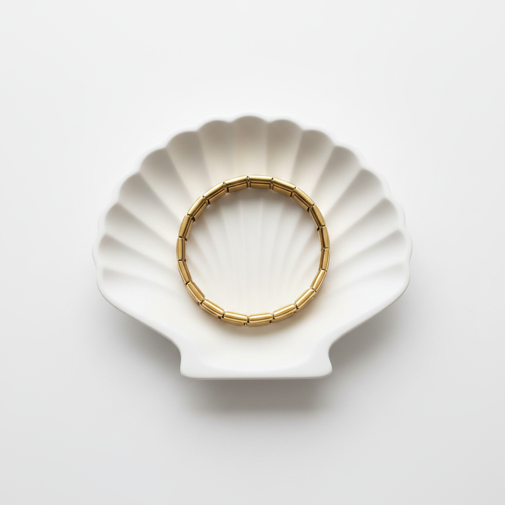 Flat Lay Shell Tray