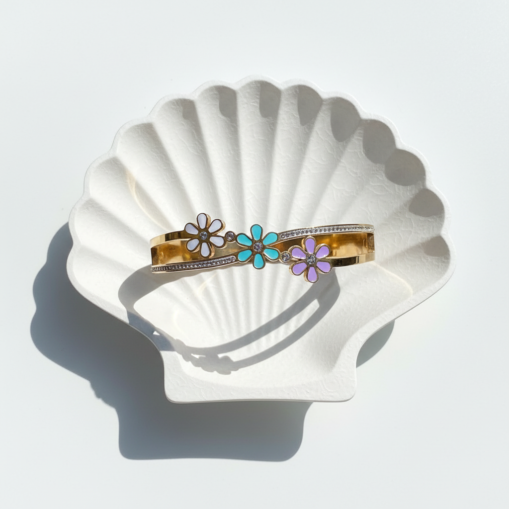 Flat Lay with Shell Tray