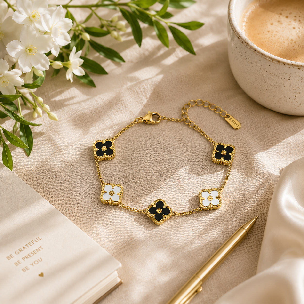 Clover Black & White Enamel Loose Bracelet
