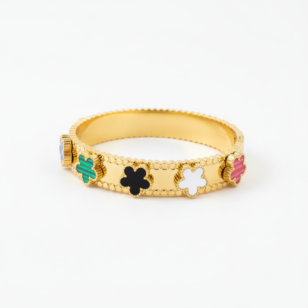 Clover Bracelet Correct Colors