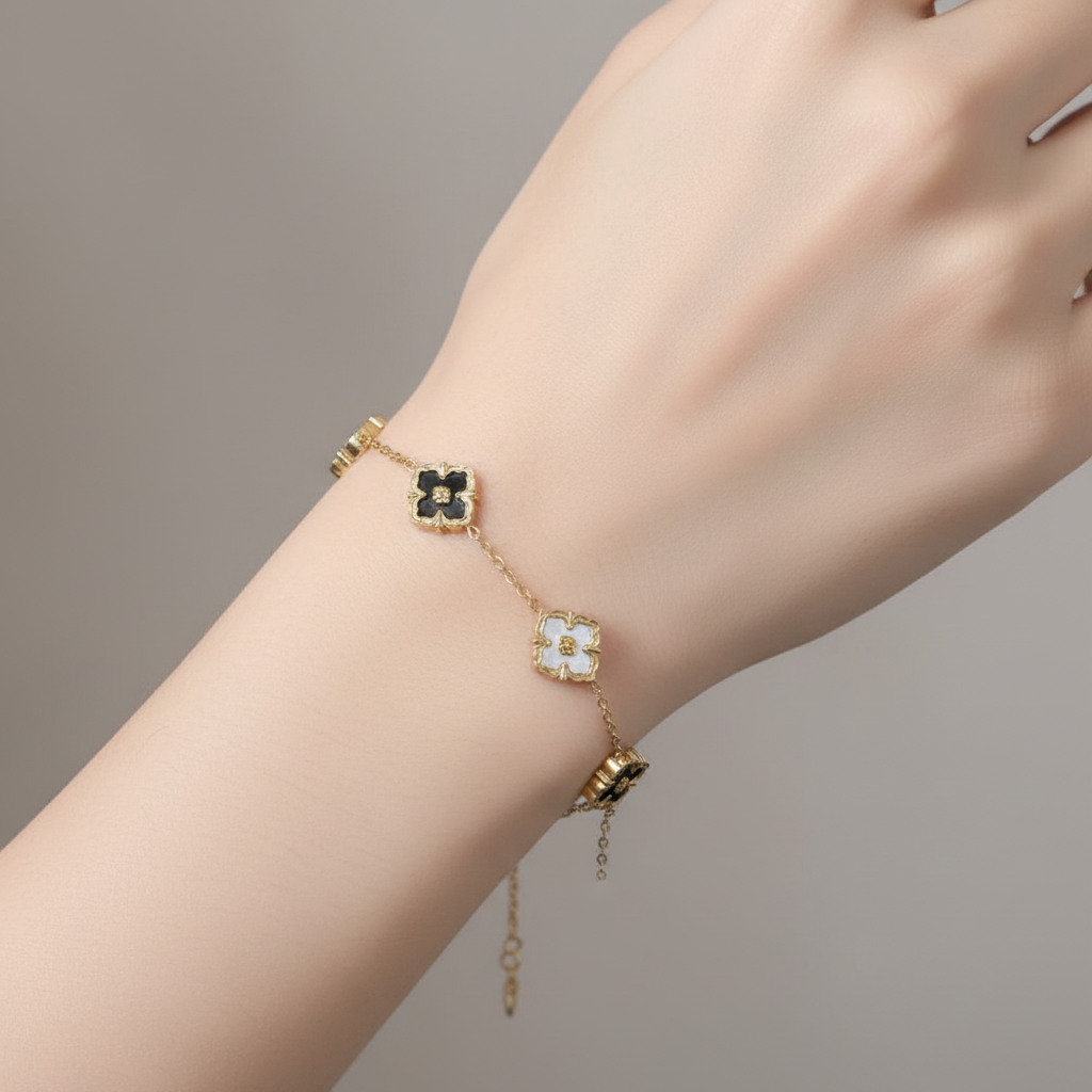 Clover Bracelet Lifestyle