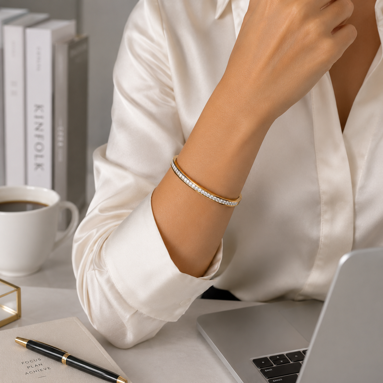 Full Eternity Crystal Bangle