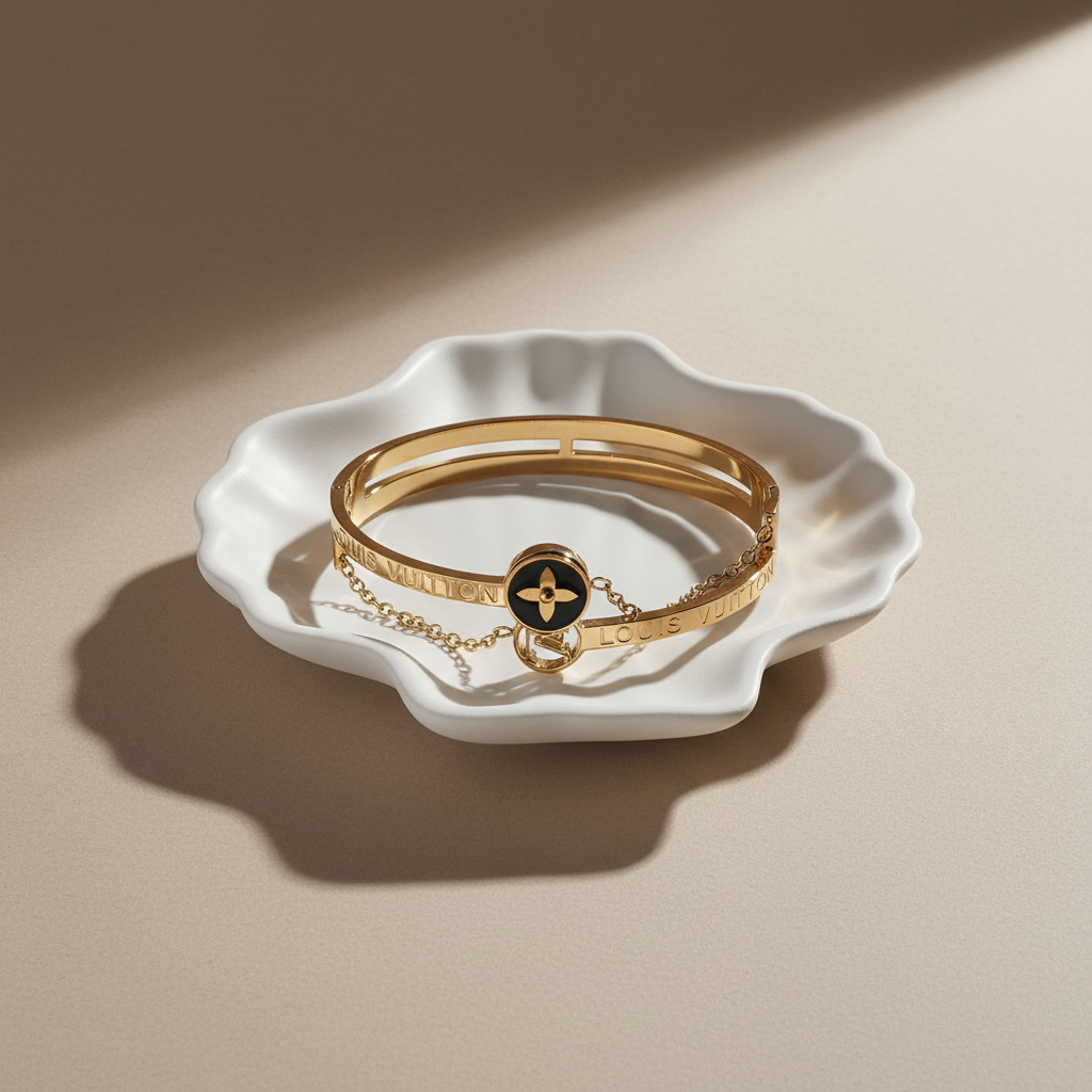 Designer Bracelet in Shell Tray