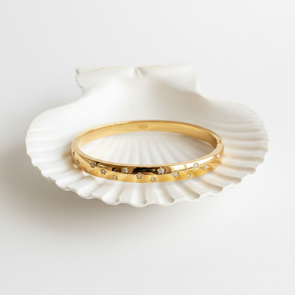 Flat Lay – White Shell Tray