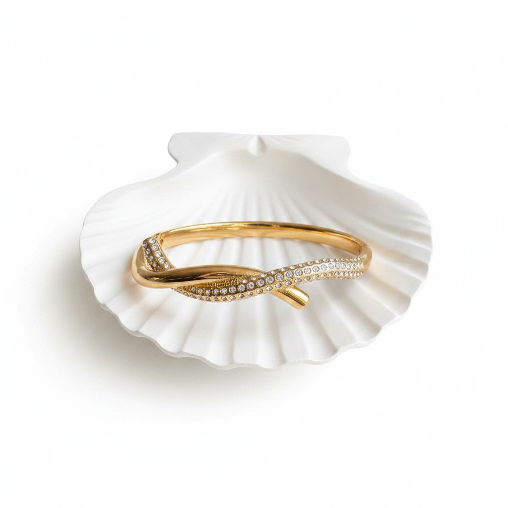Flat Lay – White Shell Tray