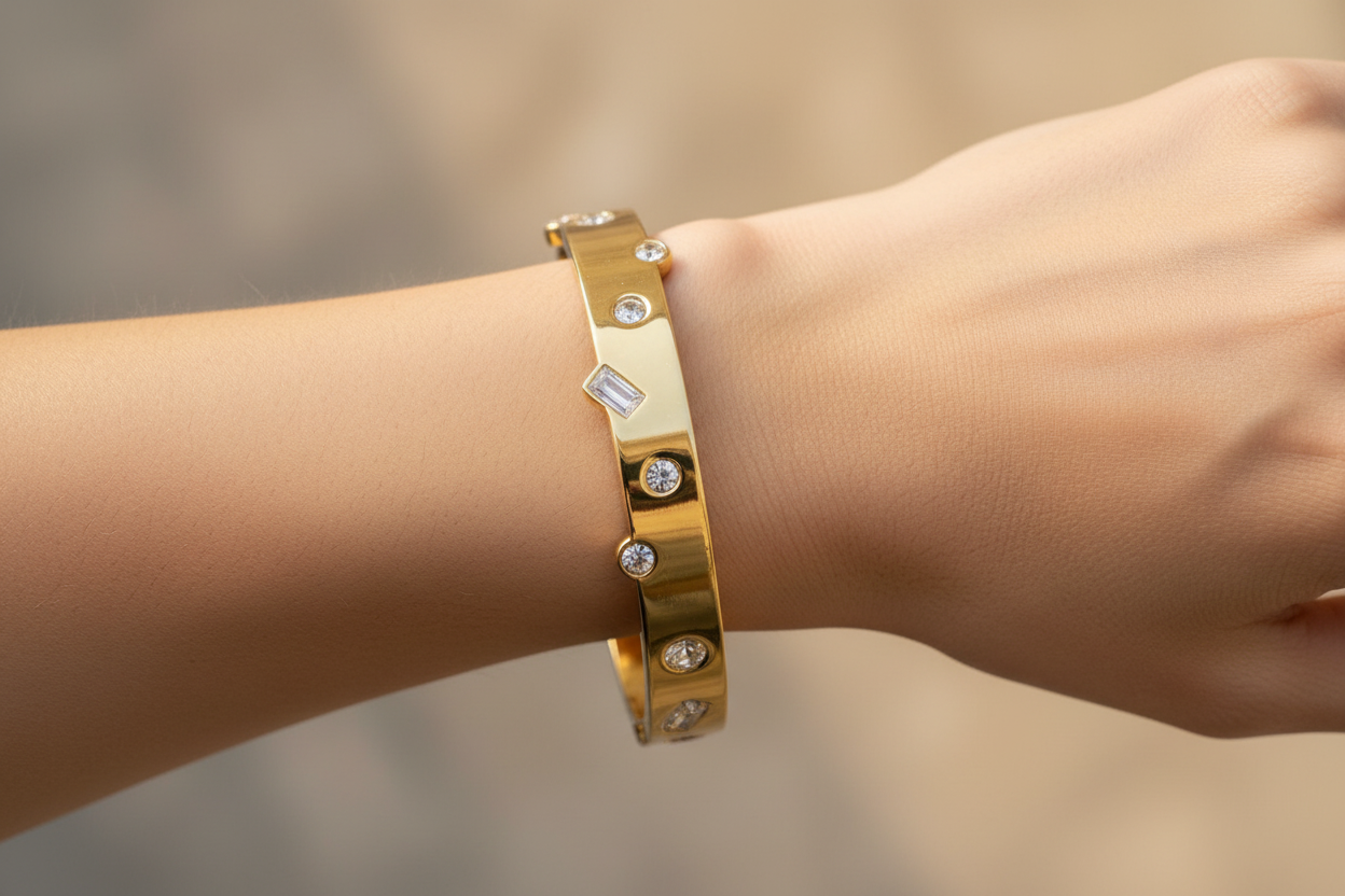 Lifestyle Wrist Shot – Proper Fit
