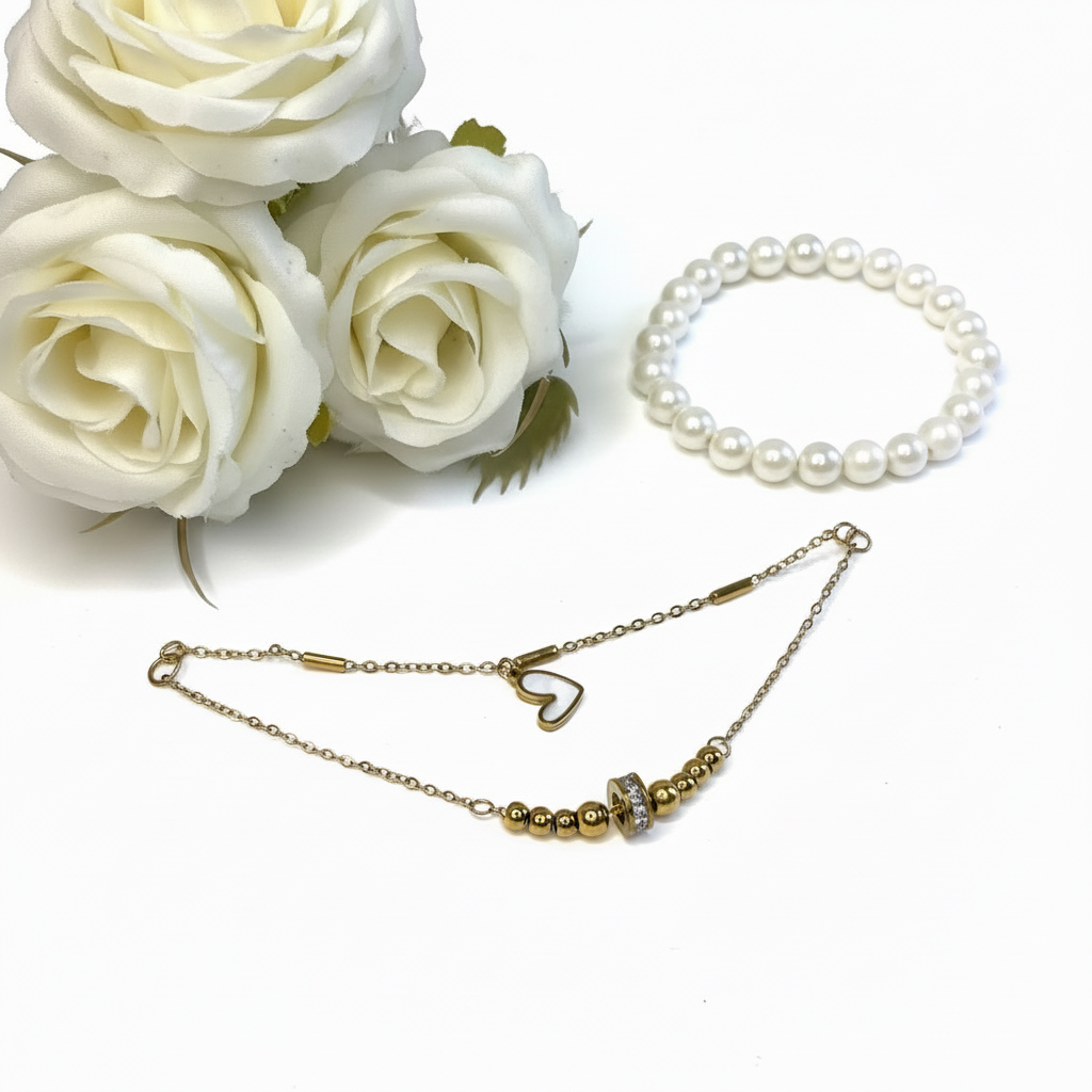 Pearl bracelet with gold chains and roses - 1024x1024