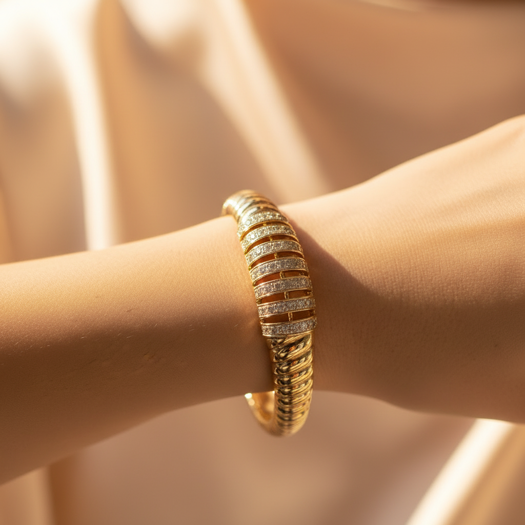 Premium Copper Bracelet - Lightweight Luxury macro shot