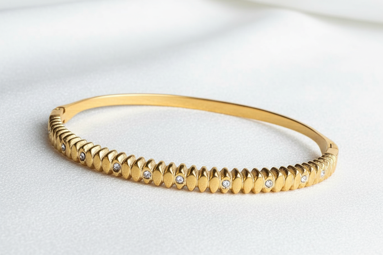 Ribbed Scale Bangle – Corrected Pattern – White Background