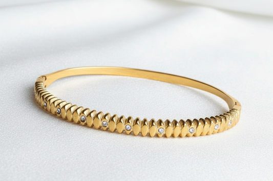 Ribbed Scale Bangle – Corrected Pattern – White Background