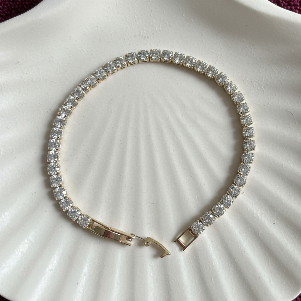 Tennis Bracelet on Shell Tray