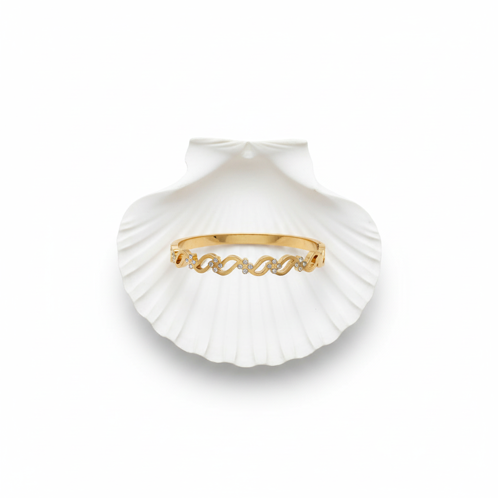 Wave Bracelet in Shell Tray